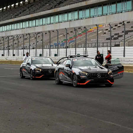 Apartment Paparazzi - Riverviews *